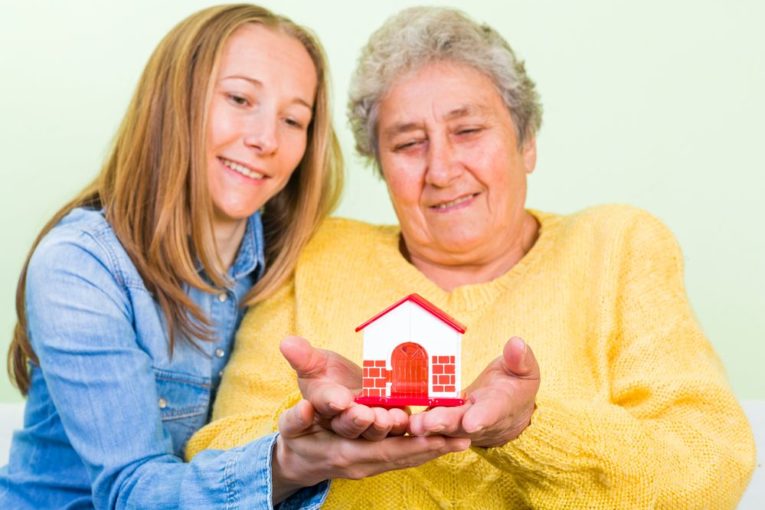 ¿Herencia o donar en vida? ❘ Te ayudamos a decidir